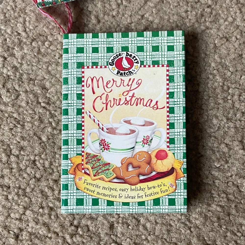 Festive Christmas Party Favor Bags - Red, Green, Pink Ornaments